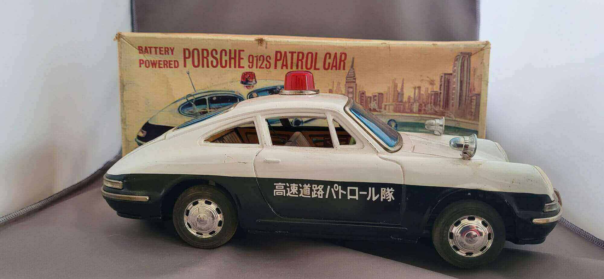 AOSHIN Japanese Policecar Porsche 912 Coupe