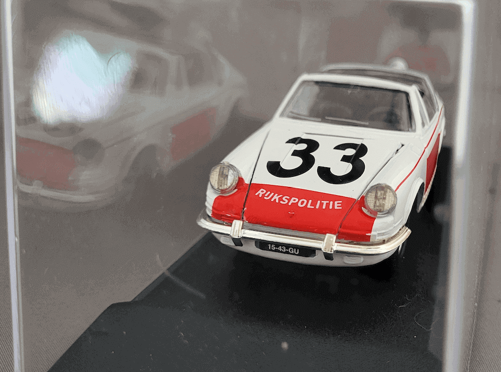 Modelcar Eligor Porsche 911 targa Rijkspolitie no 33 front left