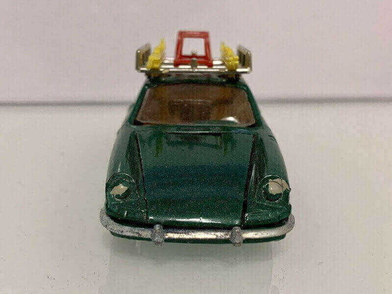 Modelcars MEBETOYS Porsche 912 Coupe A-64 Green Ski front www.912stuff.com