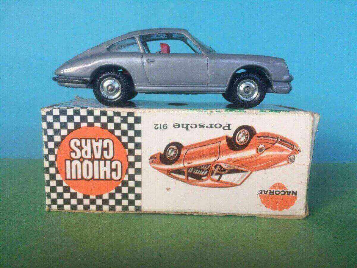 Modelcars NACORAL CHIQUICARS Porsche 912 Coupe Silver right side on box 912stuff