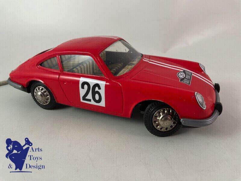 Modelcars JOUSTRA Porsche 912 Coupe Red no 26 front right