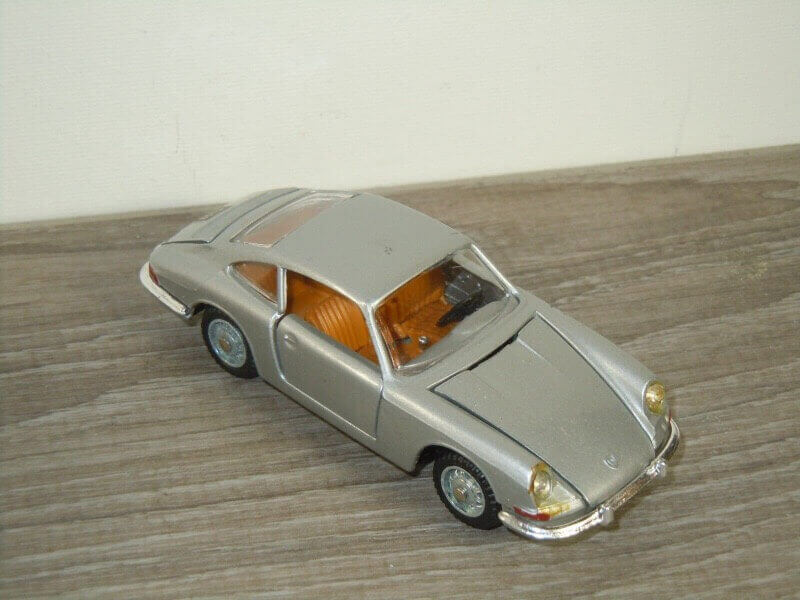 Modelcars MEBETOYS Porsche 912 Coupe A-12 Silver front right
