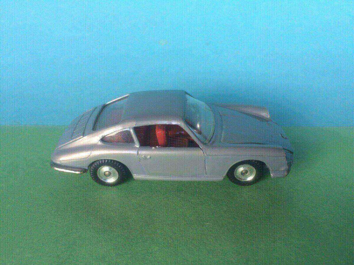 Modelcars NACORAL CHIQUICARS Porsche 912 Coupe Silver right side 912stuff