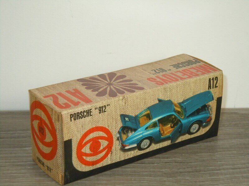 Modelcars MEBETOYS Porsche 912 Coupe A-12 Red  box