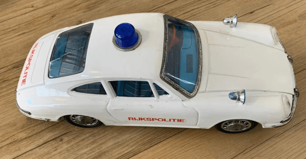 AOSHIN Porsche 912 Coupe Rijkspolitie Police car