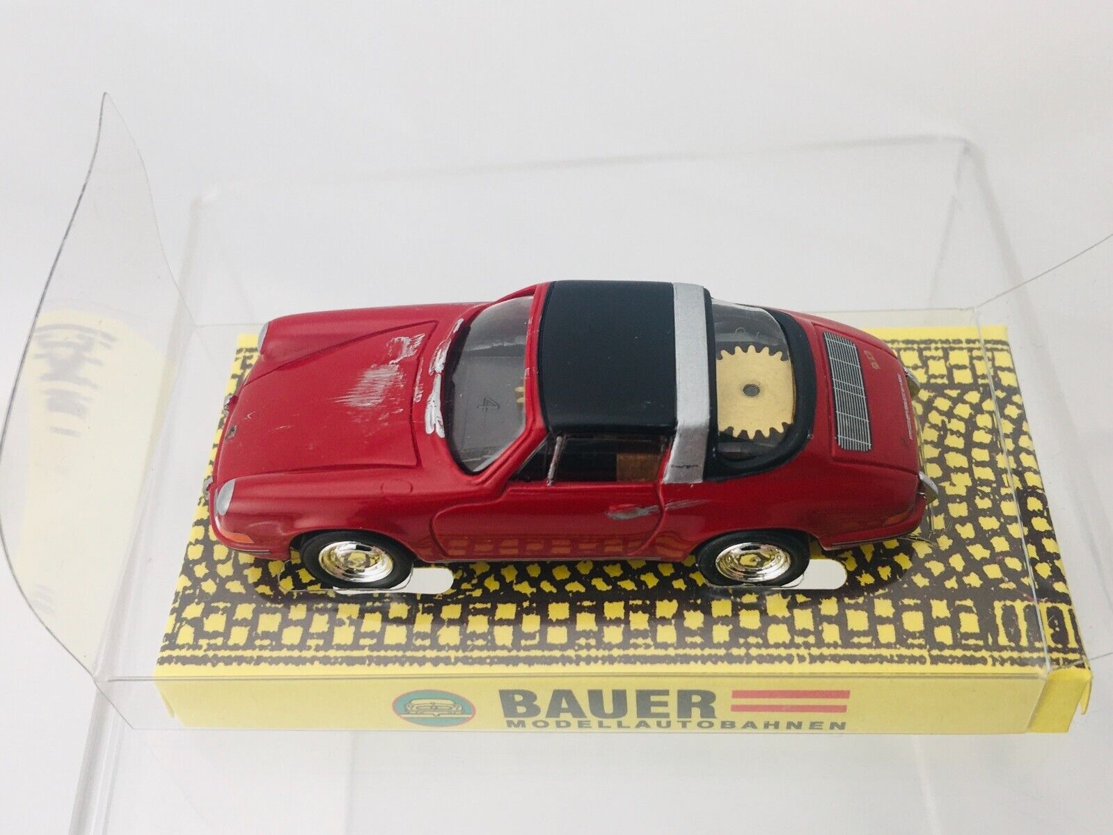 Modelcars BAUER slotcar Porsche 912 targa soft window red