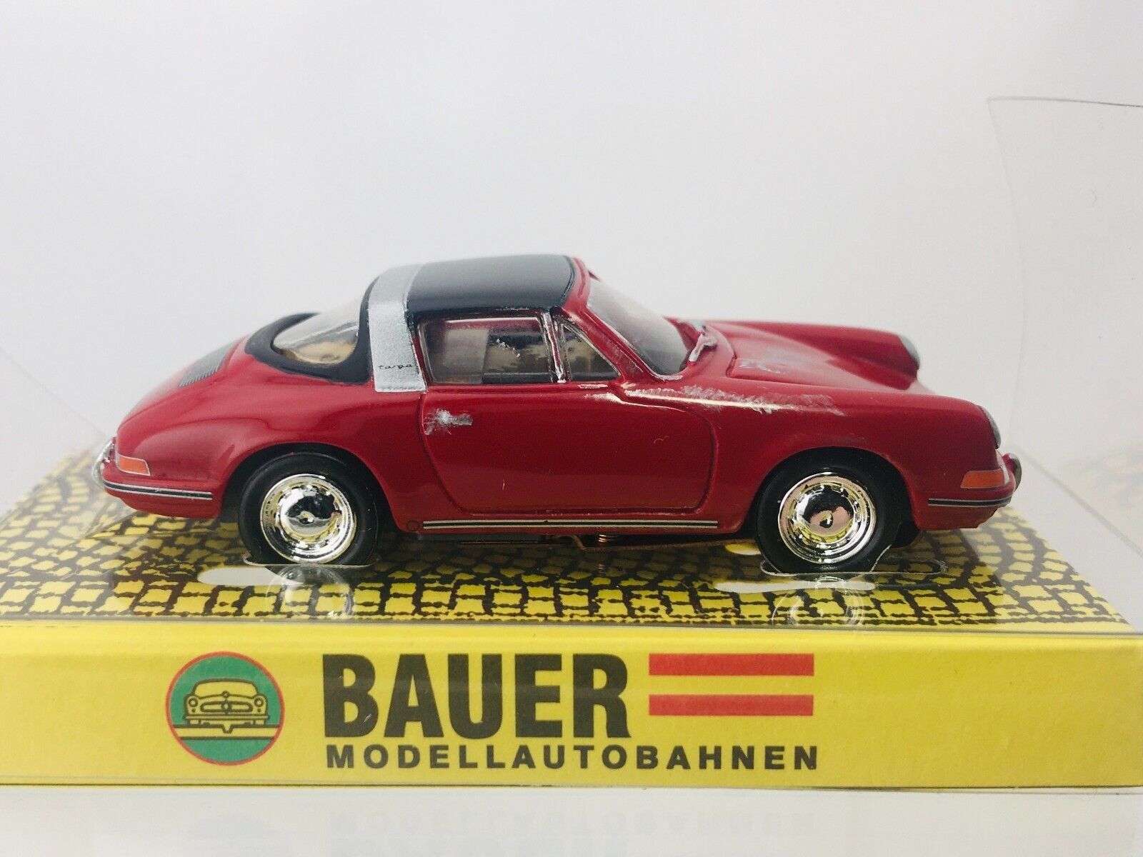 Modelcars BAUER slotcar Porsche 912 targa soft window red