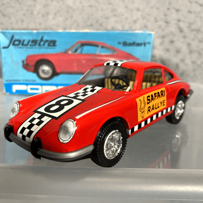 JOUSTRA no 8 red Porsche 912 Coupe left front with box Modelcar 912stuff