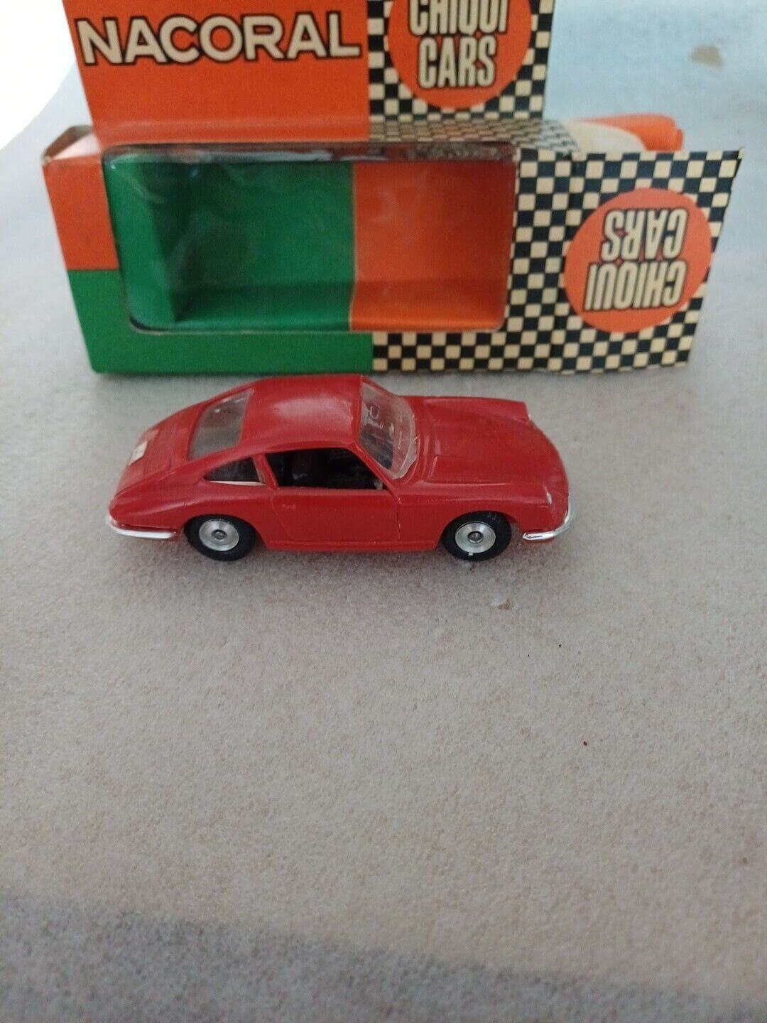 912stuff Nacoral Chiqui Cars Porsche 912 Coupe right side red with box modelcar