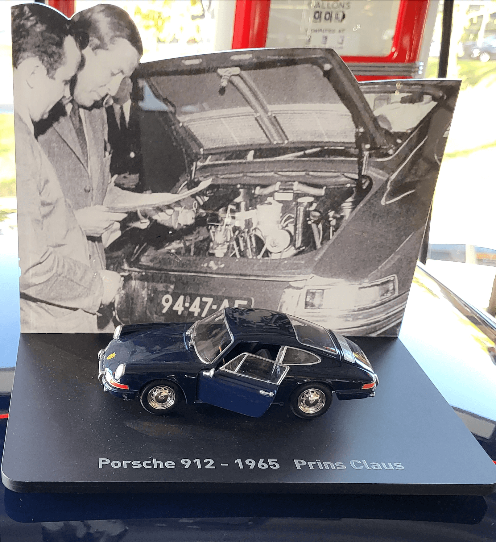 Modelcar Porsche 912 Prins Claus from The Netherlands scale 1:24