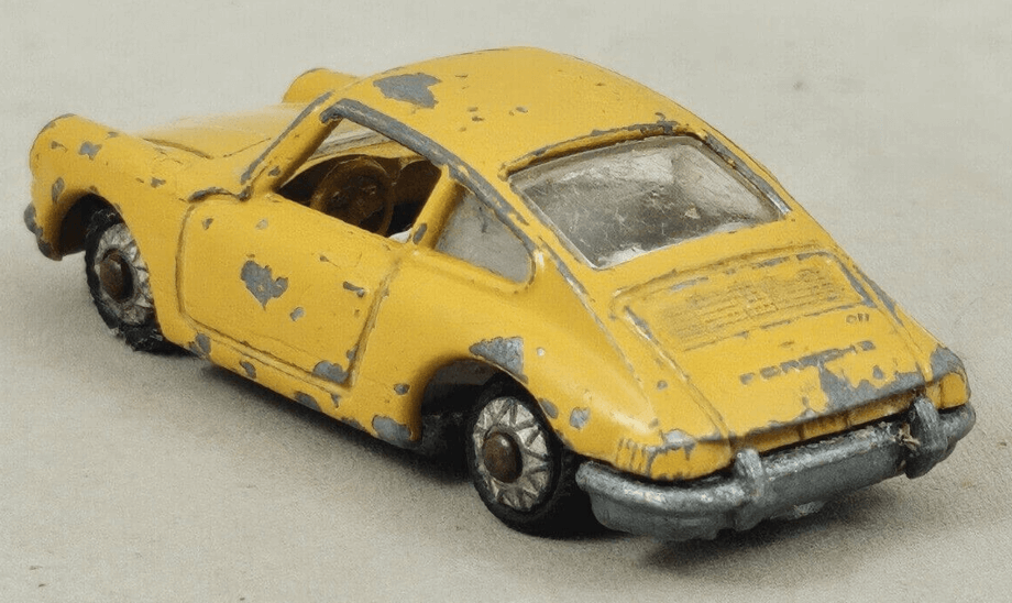 Modelcar PENNY Porsche 912 coupé Yellow scale 1:66 left rear