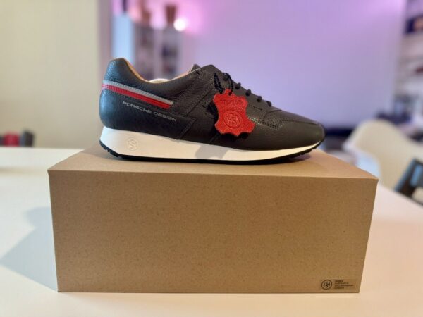 Hikmet Sugör Sonra “Porsche Design Edition” limited edition Porsche 912 sneaker side