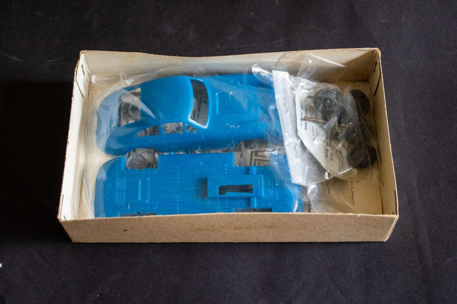 SHARP Porsche 912 kit 1:32 kit in box