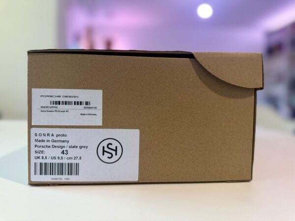 Hikmet Sugör Sonra “Porsche Design Edition” limited edition Porsche 912 sneaker box