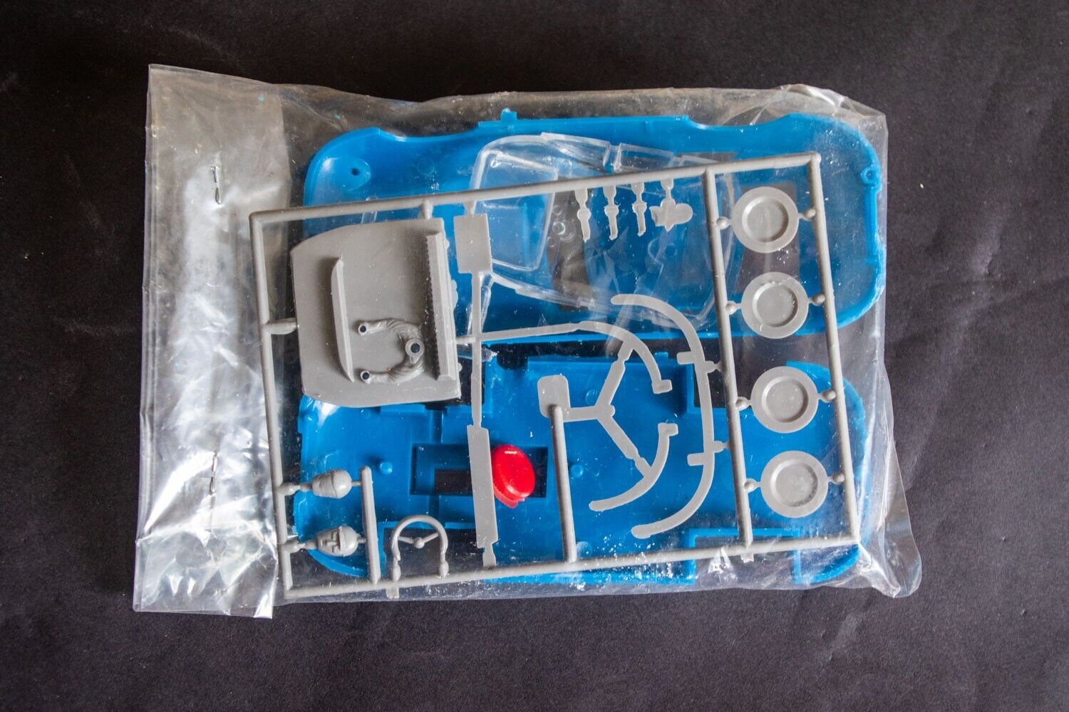 SHARP Porsche 912 kit 1:32 kit without box 2