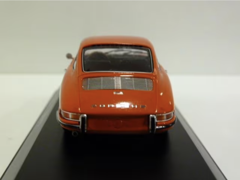 Modelcars SPARK Porsche 912 Coupe tangerine rear www.912stuff.com